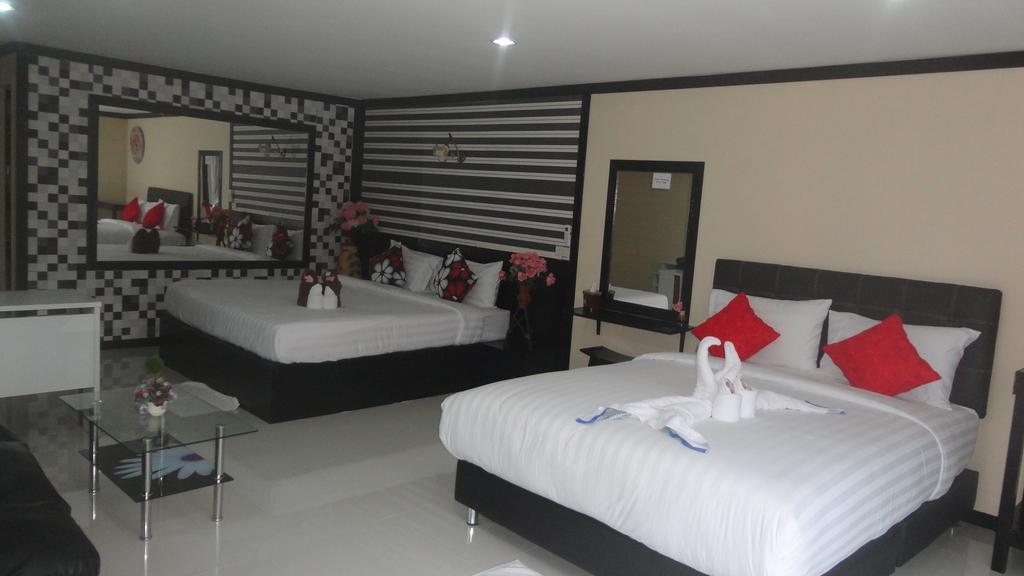 Love You Resort Chumphon Esterno foto