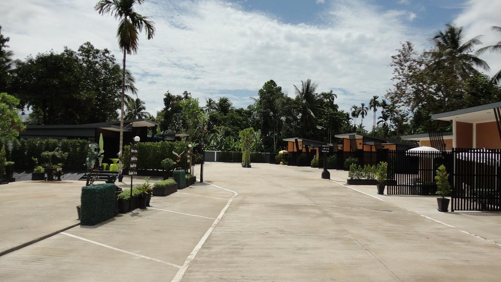 Love You Resort Chumphon Esterno foto