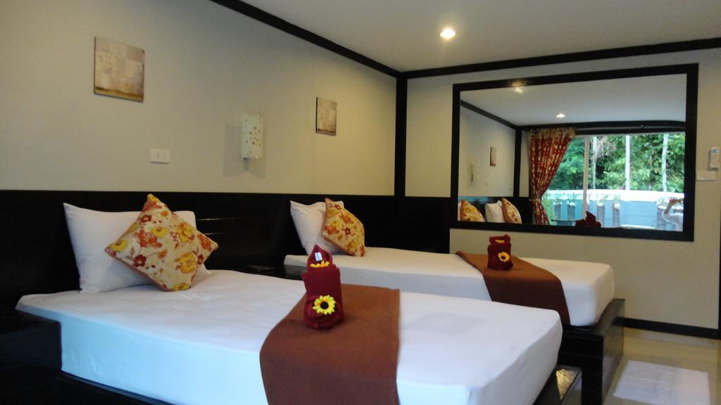 Love You Resort Chumphon Esterno foto