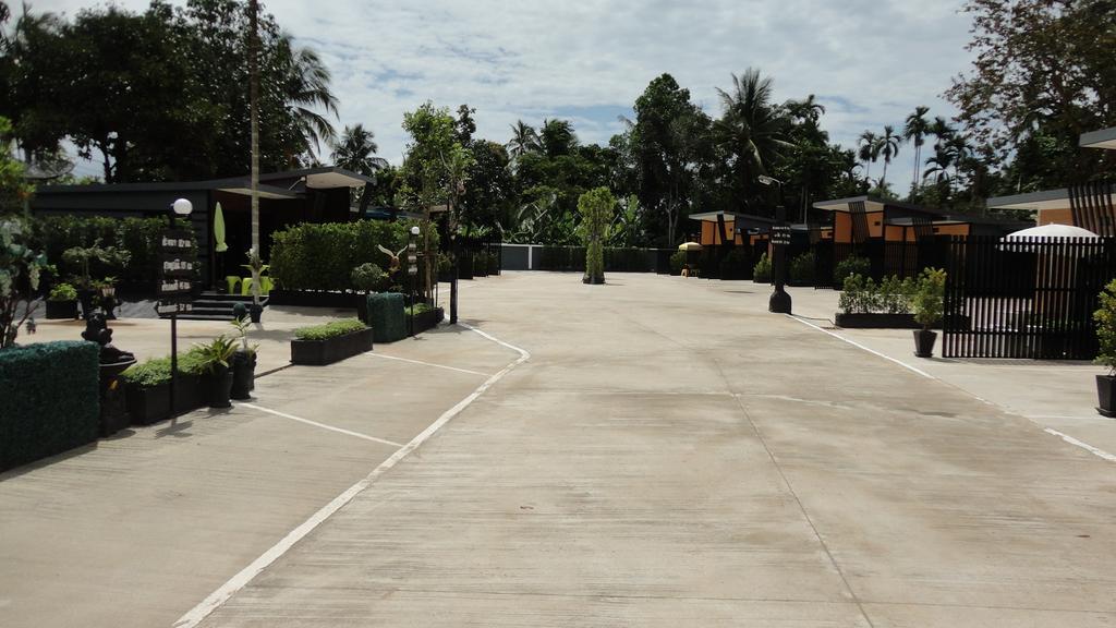 Love You Resort Chumphon Esterno foto